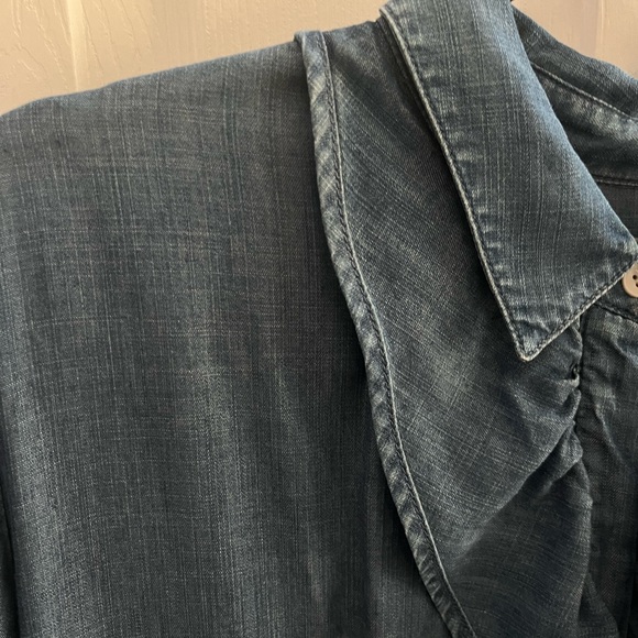 Chico’s womens Chambray style Blue Ruffled Denim Shirt button down sz 4 us 20/22 - Picture 5 of 9